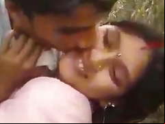 Desi wife cheating with lover in field outdoor fuck