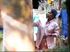 Villae Aunty Changing - Movies.